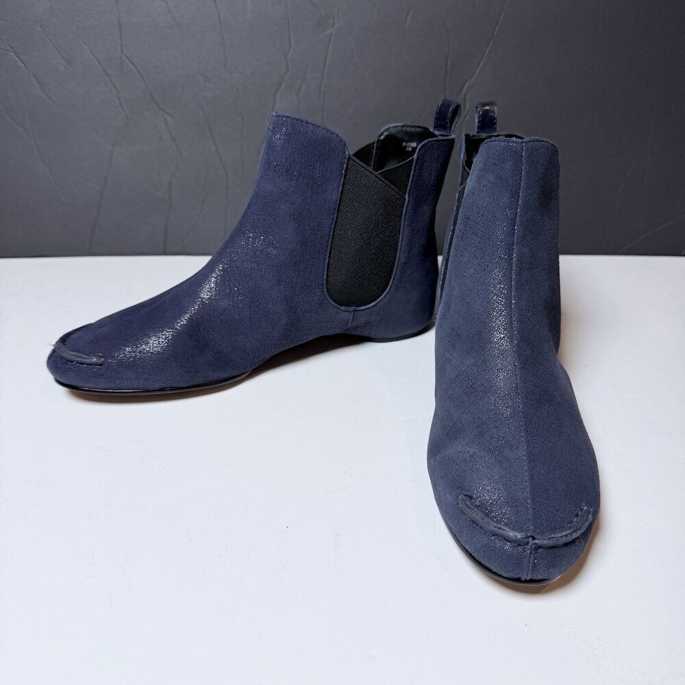 Donald J Pliner Babbo Blue Suede Ankle Boots Size 8M Chelsea Bootie Shimmer